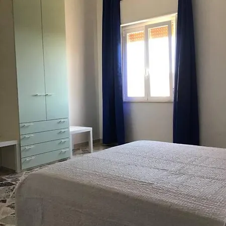 Libeccio E Blu Marino ファヴィニャーナ