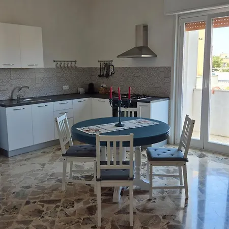 Libeccio E Blu Marino アパート