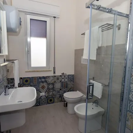 Libeccio E Blu Marino * Φαβινιάνα