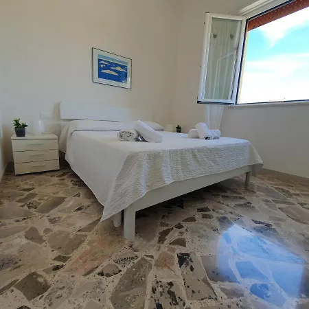 Libeccio E Blu Marino