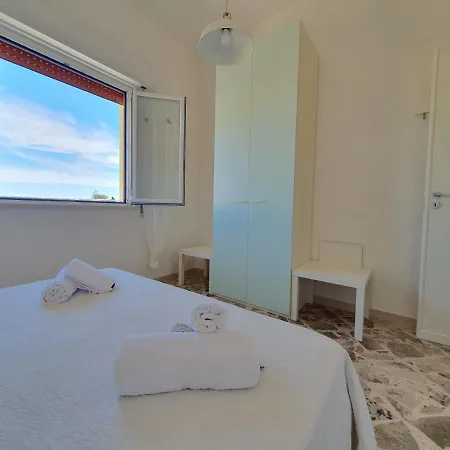 Apartment Angolo Del Mare - Libeccio E Blu Marino *