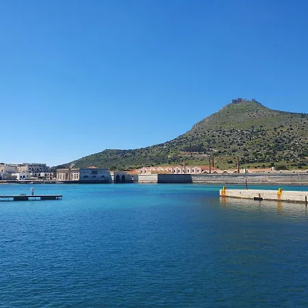 Apartament Libeccio E Blu Marino Favignana