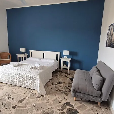 Libeccio E Blu Marino